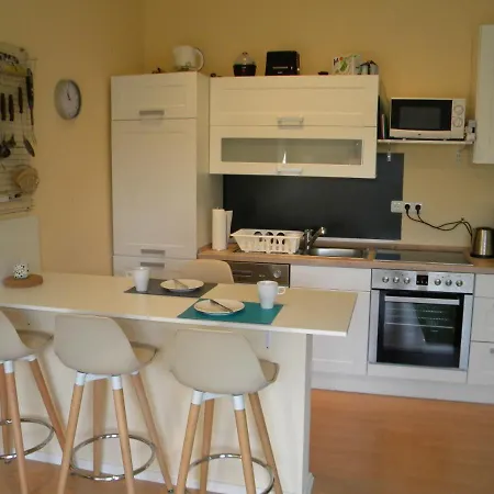 Business Apartment/Ferienwohnung  Ellenhausen Exterior foto